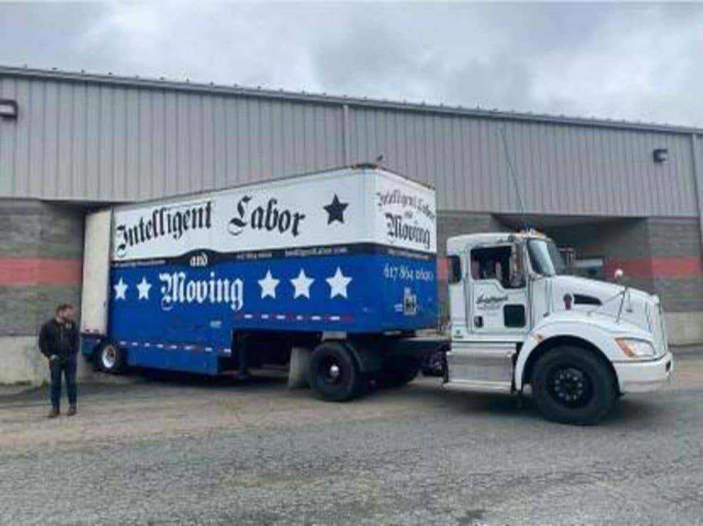 Prevailing wage movers, prevailing wage moving, prevailing wage boston, prevailing wage delivery with semi truck